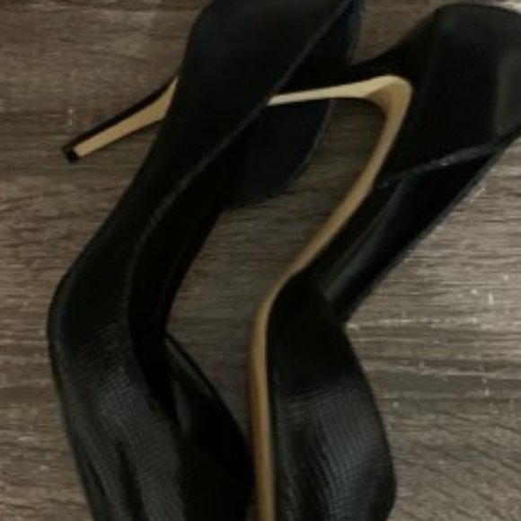 WHBM Ella Black Micro extc Heels - Picture 3 of 10